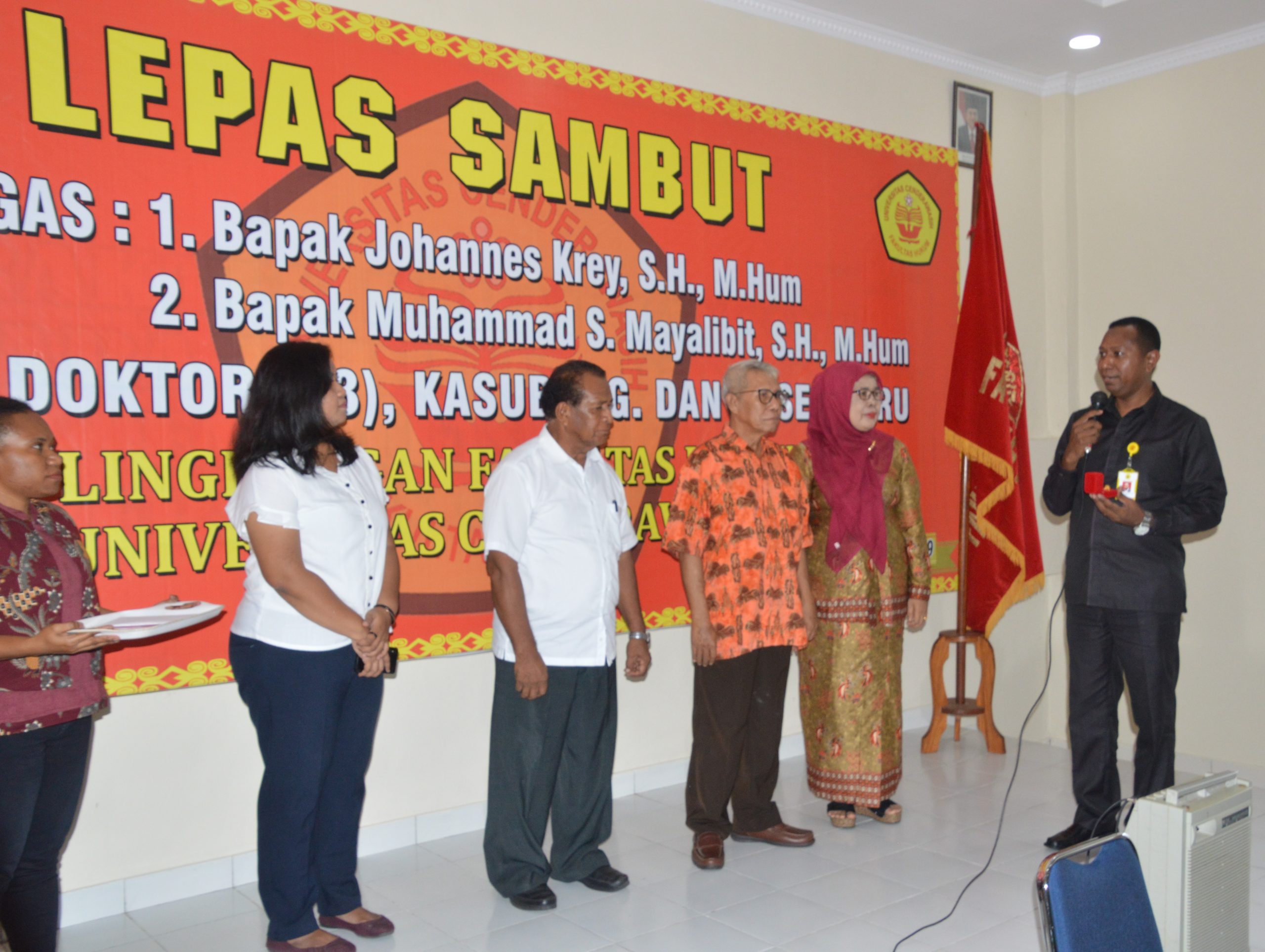 Logo Universitas Cenderawasih Fakultas Hukum